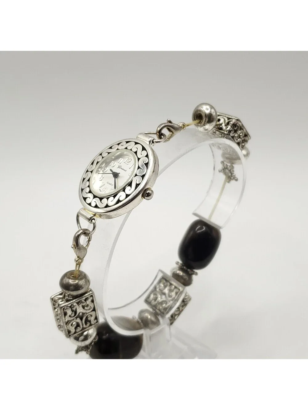 Geneva Beaded Bracelet 28mm Silver Tone Womens Watch New Battery